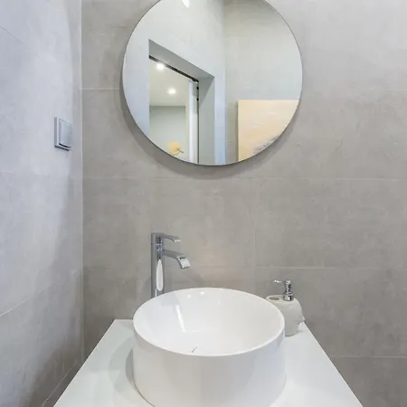 Apartment Wonderful Brand New Belem - A Few Steps Away From The River!